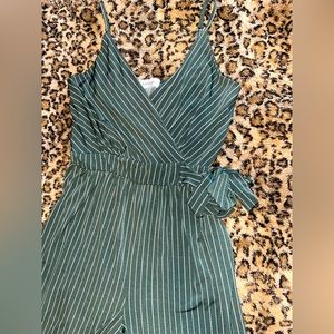 Wide-leg cropped jumpsuit